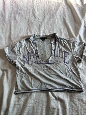 FINAL PRICE DROP - Forever 21 Light Gray Crop Tee with Purple Nashville Graphic